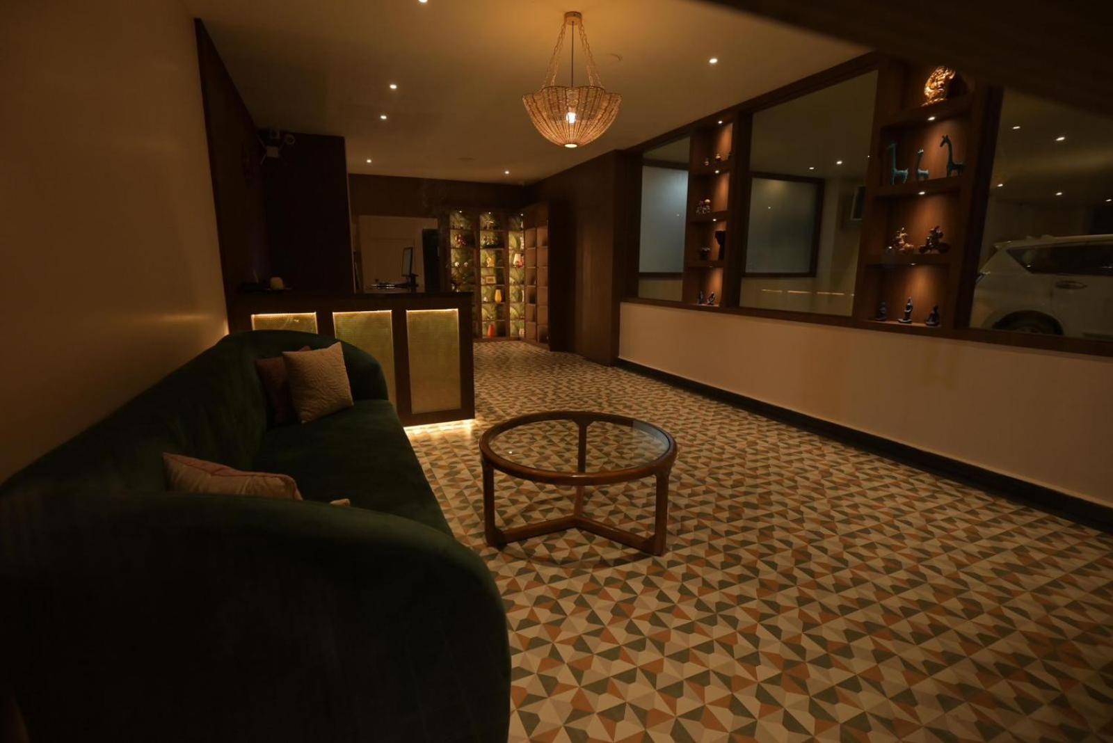 The Dibrugarh Address Hotel ภายนอก รูปภาพ