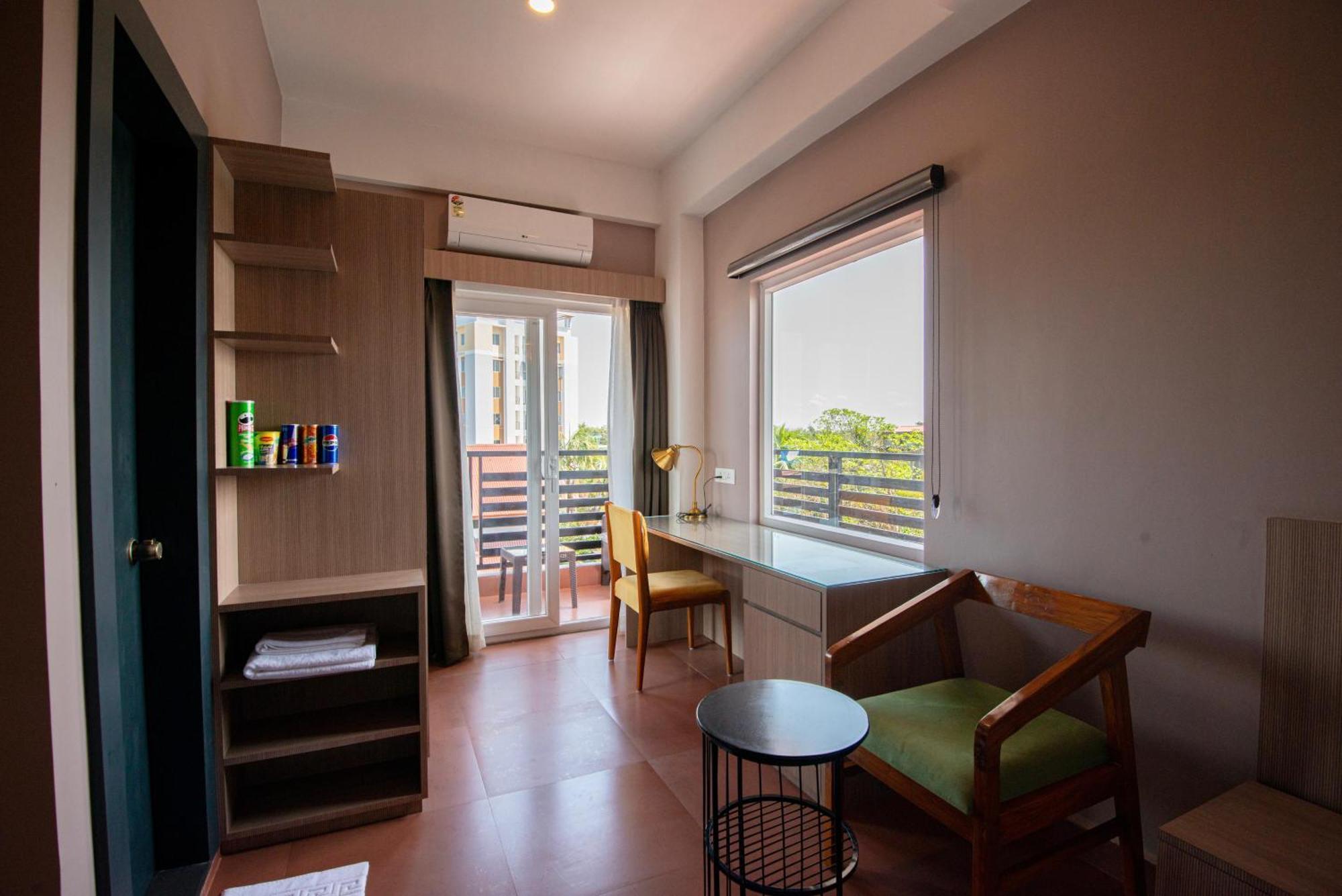The Dibrugarh Address Hotel ภายนอก รูปภาพ